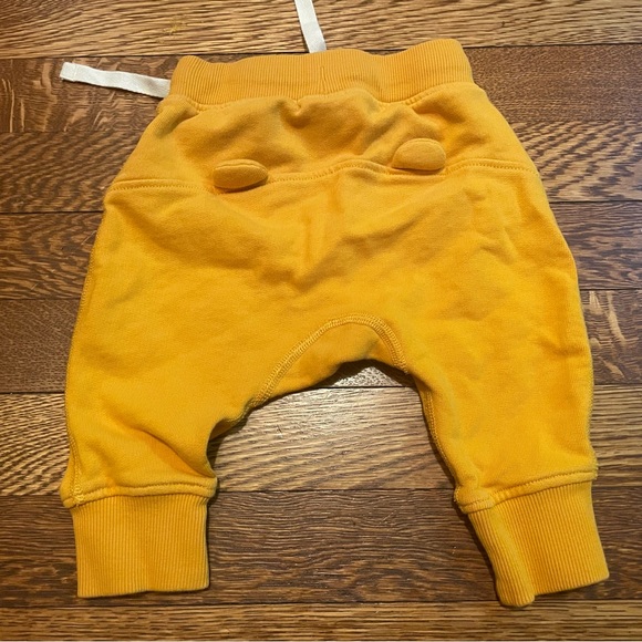Hanna Andersson Yellow Disney Winnie the Pooh Sweatpants Size 70 cm 6-12 Months - Picture 4 of 4